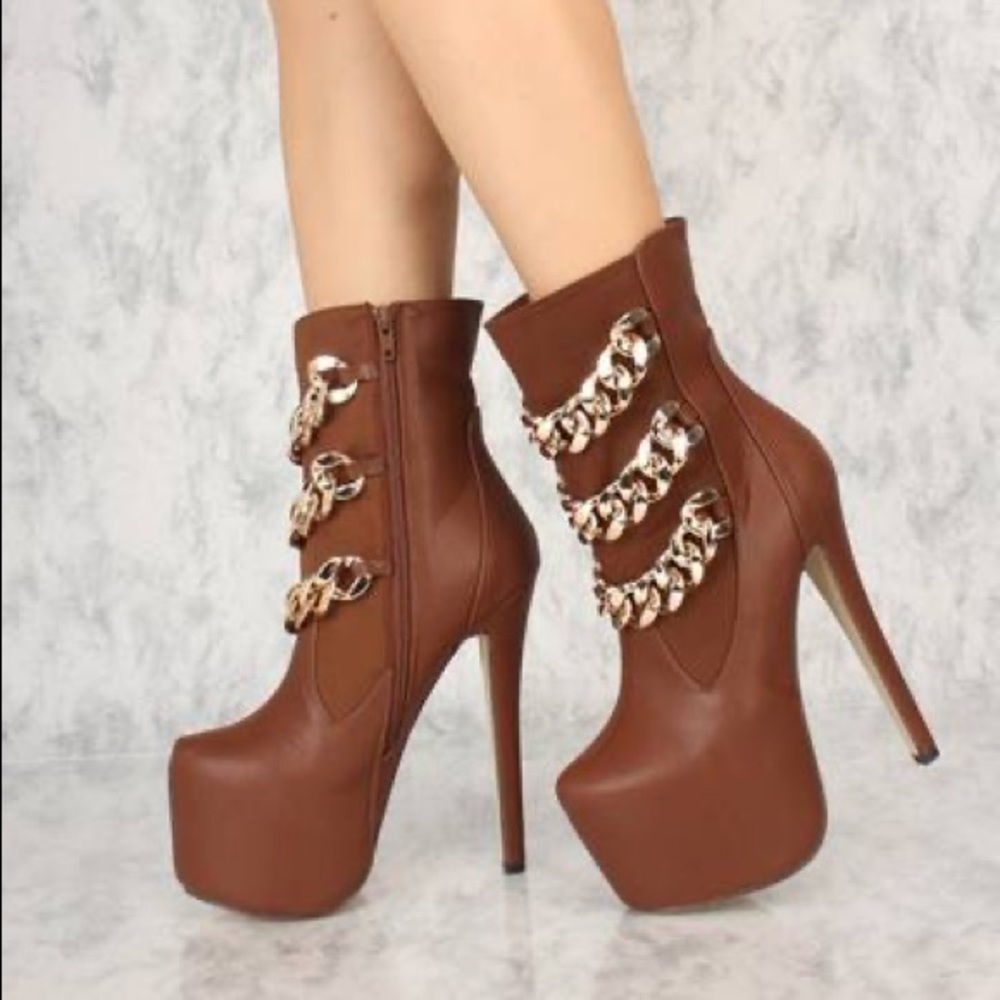 High Heel Brown Boots - Picture 1 of 4